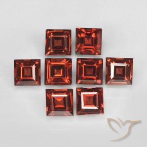 Shop natural 3.56ct ミディアムレッド パイロープガーネット gems, 四角形, from モザンビーグ at GemSelect. In stock, global shipping!