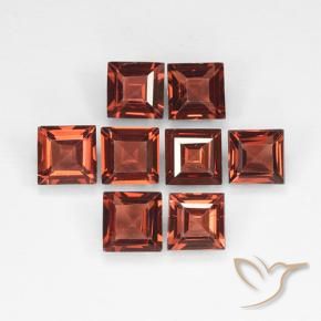 Shop natural 3.05ct ディープレッド パイロープガーネット gems, 四角形, from モザンビーグ at GemSelect. In stock, global shipping!