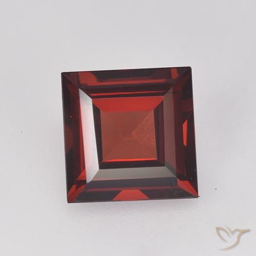 2.03ct 天然 濃いブラッドレッド パイロープガーネット, 四角形, VVS-VS