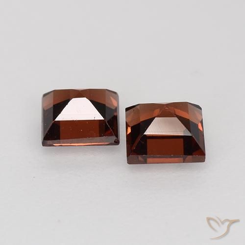 Shop natural 1.01ct メルローレッド パイロープガーネット gems, 四角形, from モザンビーグ at GemSelect. In stock, global shipping!