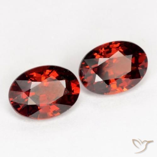 Shop natural 2.08ct ディープレッド パイロープガーネット gems, 楕円形, from モザンビーグ at GemSelect. In stock, global shipping!