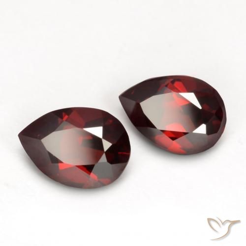 Shop natural 1.68ct 濃いブラッドレッド パイロープガーネット gems, 洋梨の形, from モザンビーグ at GemSelect. In stock, global shipping!