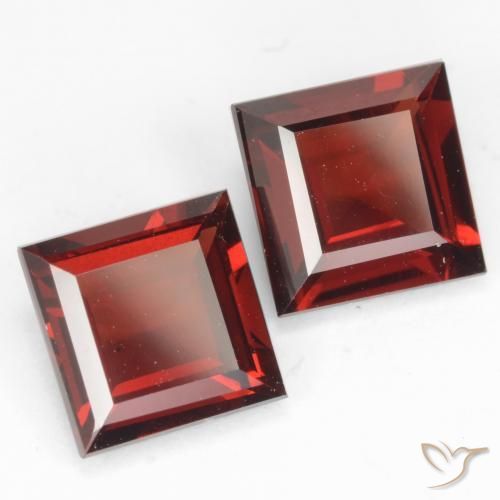 Shop natural 4.04ct カラントレッド パイロープガーネット gems, 四角形, from インド at GemSelect. In stock, global shipping!