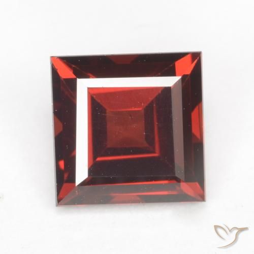 2.06ct 天然 濃いブラッドレッド パイロープガーネット, 四角形, VVS-VS