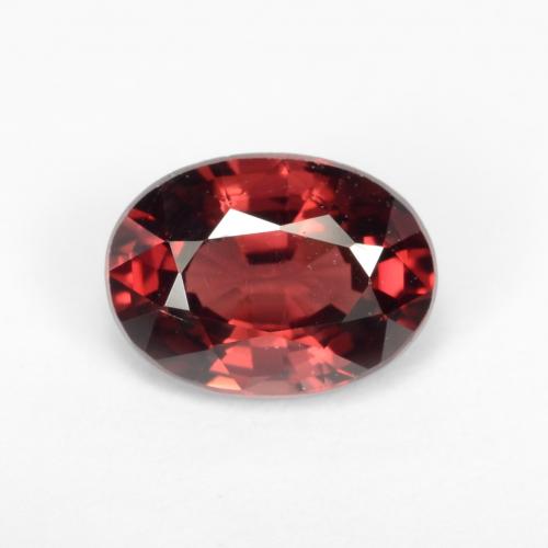 1.11カラットの天然ダークレッドパイロープガーネット（7×5.2 mm・オーバルカット）