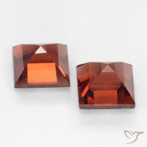Shop natural 1.02ct サングリアレッド パイロープガーネット gems, 四角形, from モザンビーグ at GemSelect. In stock, global shipping!
