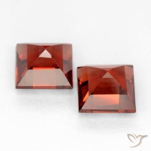 Shop natural 0.99ct サングリアレッド パイロープガーネット gems, 四角形, from モザンビーグ at GemSelect. In stock, global shipping!