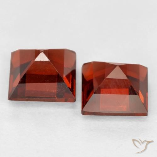 Shop natural 0.98ct サングリアレッド パイロープガーネット gems, 四角形, from モザンビーグ at GemSelect. In stock, global shipping!