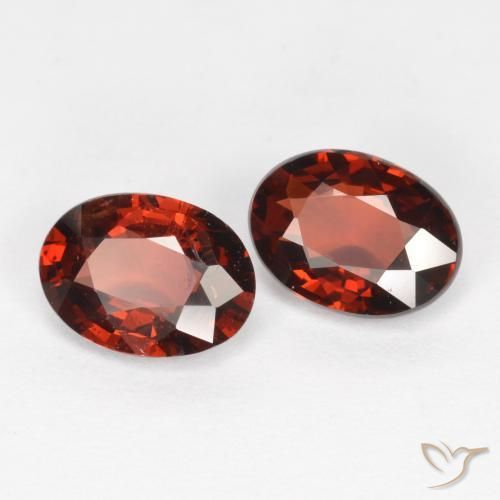 Shop natural 1.82ct ミディアムレッド パイロープガーネット gems, 楕円形, from モザンビーグ at GemSelect. In stock, global shipping!