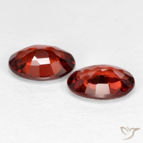 Shop natural 1.85ct サングリアレッド パイロープガーネット gems, 楕円形, from モザンビーグ at GemSelect. In stock, global shipping!