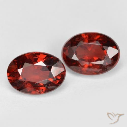 Shop natural 2.33ct カラントレッド パイロープガーネット gems, 楕円形, from モザンビーグ at GemSelect. In stock, global shipping!