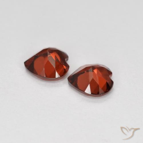 Shop natural 1.09ct サングリアレッド パイロープガーネット gems, 心臓, from モザンビーグ at GemSelect. In stock, global shipping!