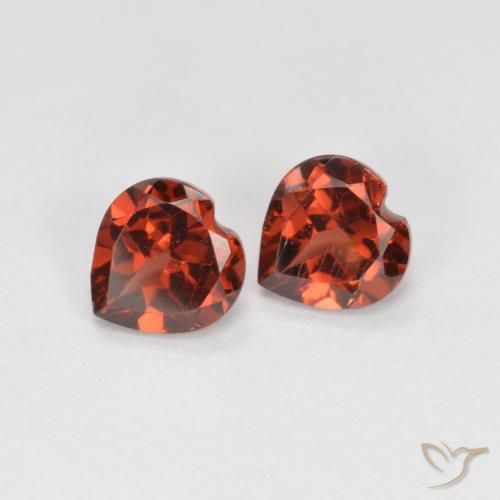 Shop natural 1.20ct 明るい赤 パイロープガーネット gems, 心臓, from モザンビーグ at GemSelect. In stock, global shipping!