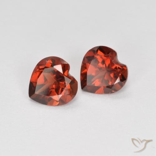 Shop natural 1.15ct カラントレッド パイロープガーネット gems, 心臓, from モザンビーグ at GemSelect. In stock, global shipping!