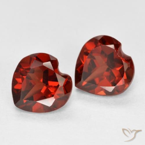 Shop natural 1.26ct サングリアレッド パイロープガーネット gems, 心臓, from モザンビーグ at GemSelect. In stock, global shipping!