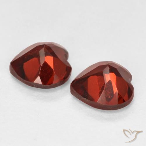 Shop natural 1.26ct サングリアレッド パイロープガーネット gems, 心臓, from モザンビーグ at GemSelect. In stock, global shipping!
