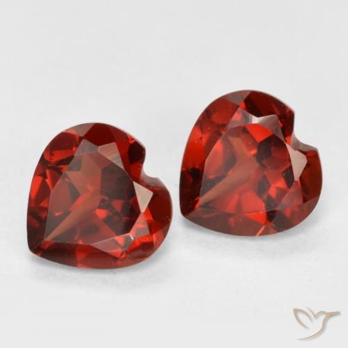 Shop natural 1.24ct ミディアムレッド パイロープガーネット gems, 心臓, from モザンビーグ at GemSelect. In stock, global shipping!