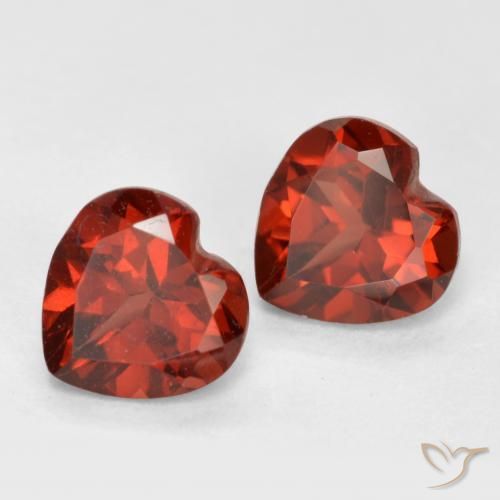 Shop natural 1.24ct カラントレッド パイロープガーネット gems, 心臓, from モザンビーグ at GemSelect. In stock, global shipping!