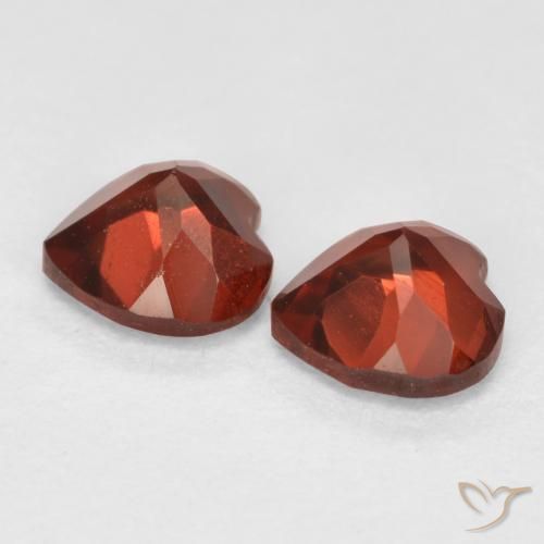Shop natural 1.24ct カラントレッド パイロープガーネット gems, 心臓, from モザンビーグ at GemSelect. In stock, global shipping!