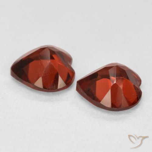 Shop natural 1.15ct カラントレッド パイロープガーネット gems, 心臓, from モザンビーグ at GemSelect. In stock, global shipping!