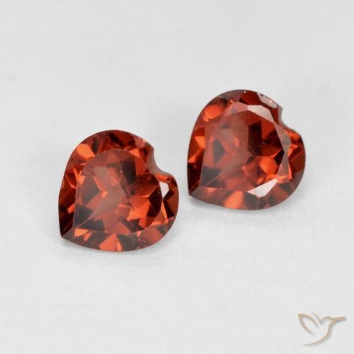 Shop natural 1.19ct 明るい赤 パイロープガーネット gems, 心臓, from モザンビーグ at GemSelect. In stock, global shipping!