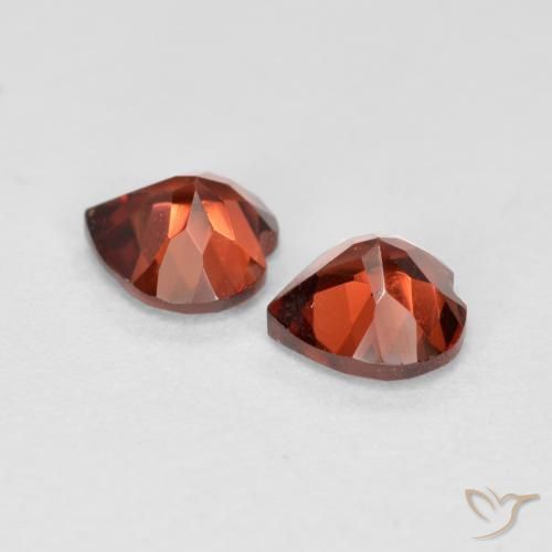 Shop natural 1.19ct 明るい赤 パイロープガーネット gems, 心臓, from モザンビーグ at GemSelect. In stock, global shipping!