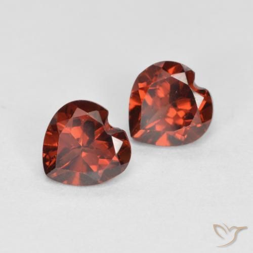 Shop natural 1.17ct カラントレッド パイロープガーネット gems, 心臓, from モザンビーグ at GemSelect. In stock, global shipping!