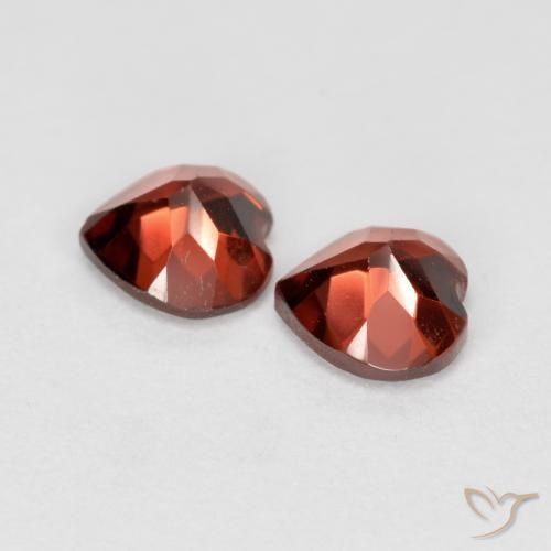Shop natural 1.28ct カラントレッド パイロープガーネット gems, 心臓, from モザンビーグ at GemSelect. In stock, global shipping!