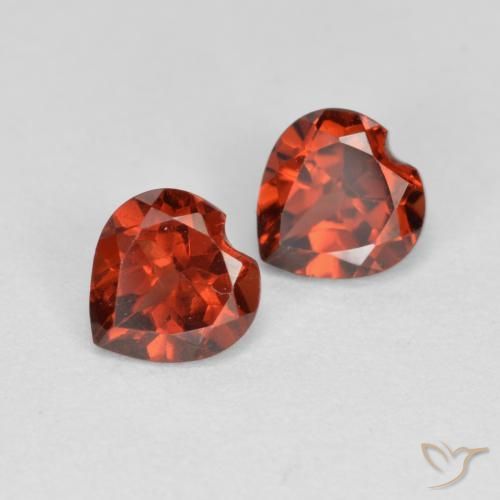 Shop natural 1.25ct 明るい赤 パイロープガーネット gems, 心臓, from モザンビーグ at GemSelect. In stock, global shipping!