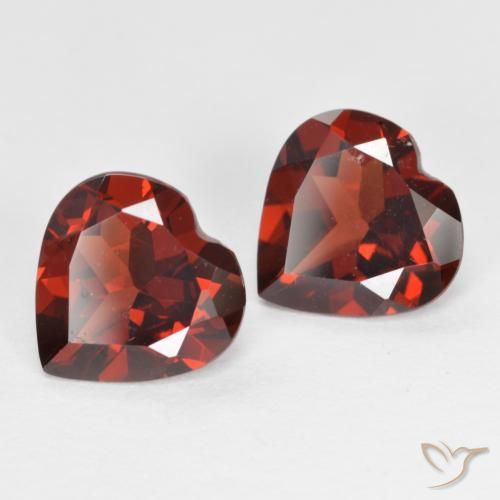 Shop natural 3.50ct カラントレッド パイロープガーネット gems, 心臓, from モザンビーグ at GemSelect. In stock, global shipping!