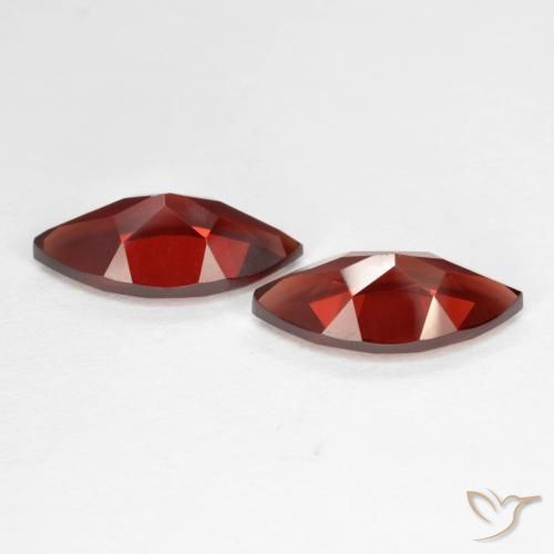 Shop natural 4.37ct 濃いブラッドレッド パイロープガーネット gems, マーキーズ, from モザンビーグ at GemSelect. In stock, global shipping!