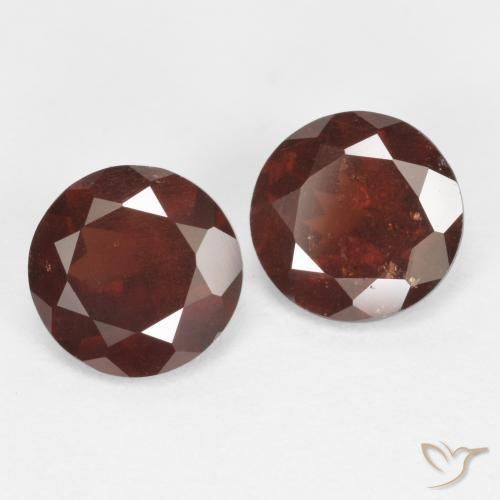 Shop natural 1.76ct ディープレッド パイロープガーネット gems, ラウンド, from モザンビーグ at GemSelect. In stock, global shipping!