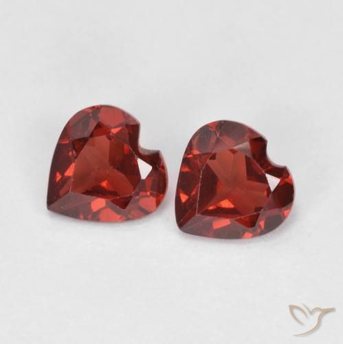 Shop natural 0.99ct カラントレッド パイロープガーネット gems, 心臓, from モザンビーグ at GemSelect. In stock, global shipping!