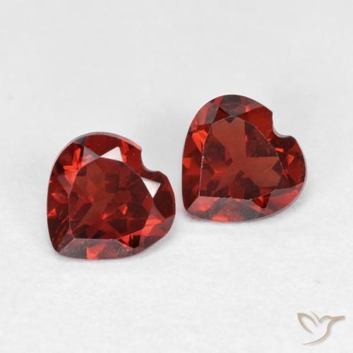 Shop natural 0.99ct サングリアレッド パイロープガーネット gems, 心臓, from モザンビーグ at GemSelect. In stock, global shipping!
