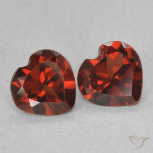 Shop natural 1.01ct サングリアレッド パイロープガーネット gems, 心臓, from アメリカ at GemSelect. In stock, global shipping!