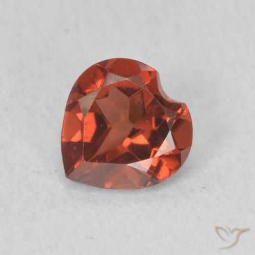 0.57ct 天然 スカーレットレッド パイロープガーネット, 心臓, VVS