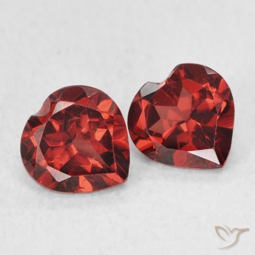Shop natural 1.30ct ミディアムレッド パイロープガーネット gems, 心臓, from アメリカ at GemSelect. In stock, global shipping!