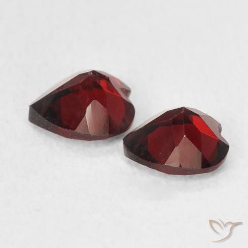 Shop natural 1.07ct ダークレッド パイロープガーネット gems, 心臓, from アメリカ at GemSelect. In stock, global shipping!