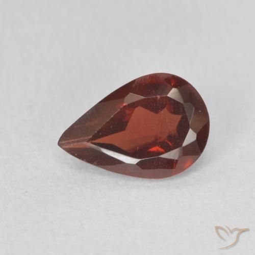 0.73ct 天然 ダークレッド パイロープガーネット, 洋梨の形, VVS-VS