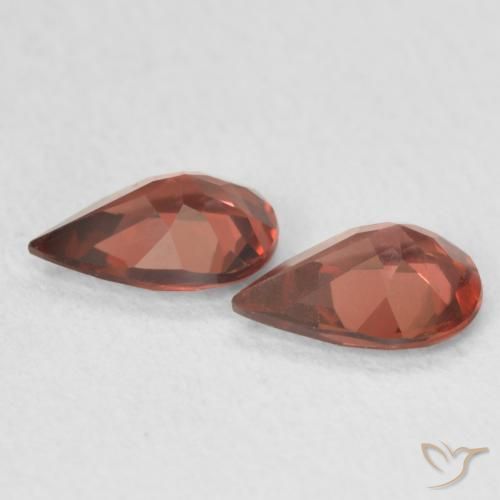 Shop natural 1.25ct 濃いスカーレットレッド パイロープガーネット gems, 洋梨の形, from アメリカ at GemSelect. In stock, global shipping!