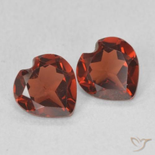 Shop natural 1.01ct カラントレッド パイロープガーネット gems, 心臓, from アメリカ at GemSelect. In stock, global shipping!
