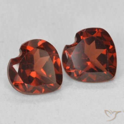 Shop natural 1.01ct 明るい赤 パイロープガーネット gems, 心臓, from アメリカ at GemSelect. In stock, global shipping!