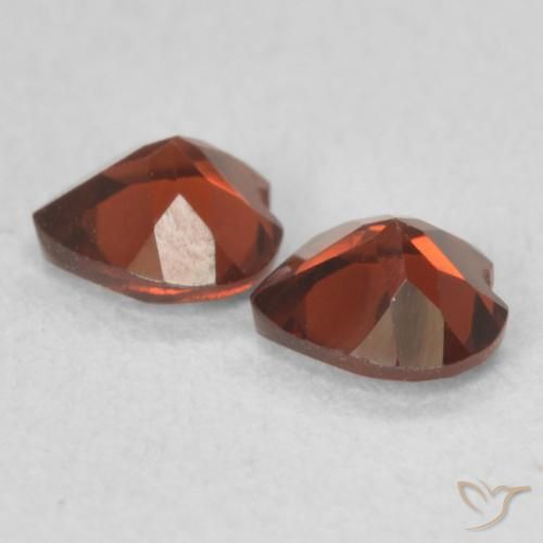 Shop natural 1.01ct 明るい赤 パイロープガーネット gems, 心臓, from アメリカ at GemSelect. In stock, global shipping!