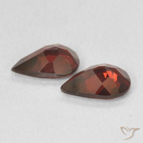 Shop natural 1.35ct ディープレッド パイロープガーネット gems, 洋梨の形, from アメリカ at GemSelect. In stock, global shipping!
