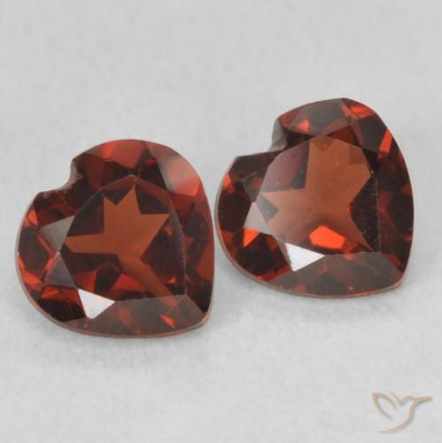 Shop natural 1.02ct カラントレッド パイロープガーネット gems, 心臓, from アメリカ at GemSelect. In stock, global shipping!