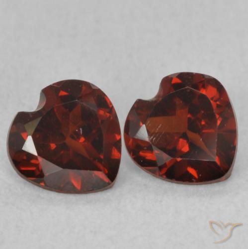 Shop natural 1.07ct ダークレッド パイロープガーネット gems, 心臓, from アメリカ at GemSelect. In stock, global shipping!