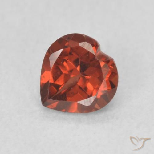 0.61ct 天然 明るい赤 パイロープガーネット, 心臓, VS
