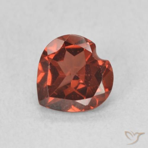 0.61ct 天然 Medium Dark-Red パイロープガーネット, 心臓, VS