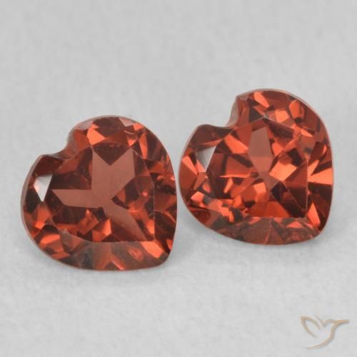 Shop natural 1.11ct 明るい赤 パイロープガーネット gems, 心臓, from アメリカ at GemSelect. In stock, global shipping!
