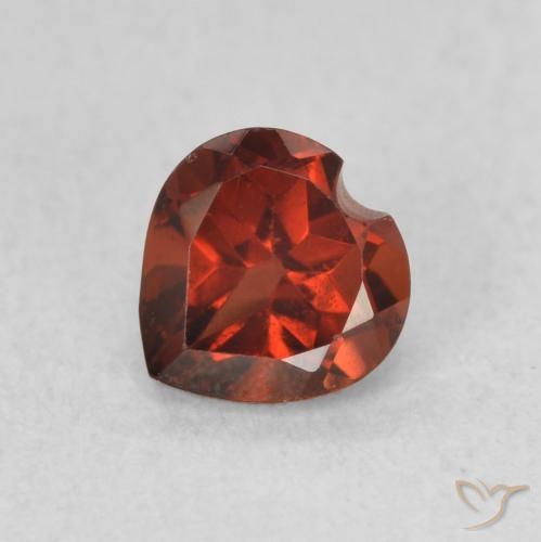 0.61ct 天然 サングリアレッド パイロープガーネット, 心臓, VVS
